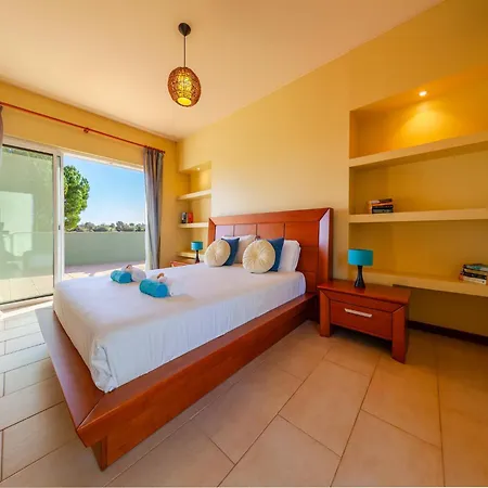 Villa In Carvoeiro Near Sea Beach كارفويرو