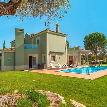 Villa In Carvoeiro Near Sea Beach *