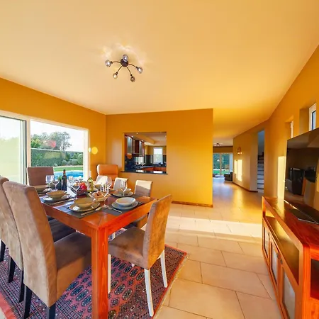 Villa In Carvoeiro Near Sea Beach Carvoeiro (Lagoa)