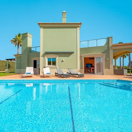 Villa In Carvoeiro Near Sea Beach Willa